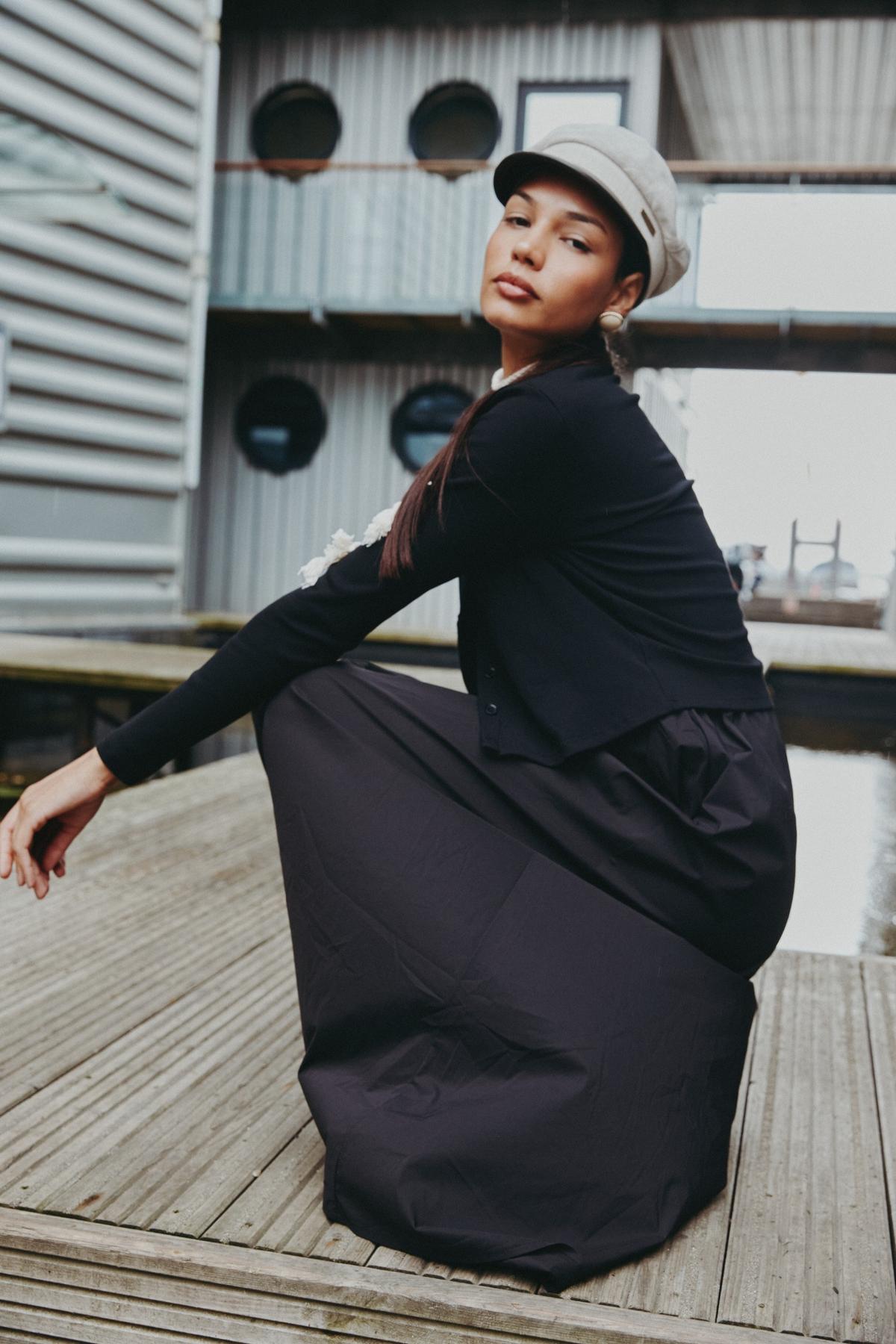 Circle Maxi Dress Navy - Image 6