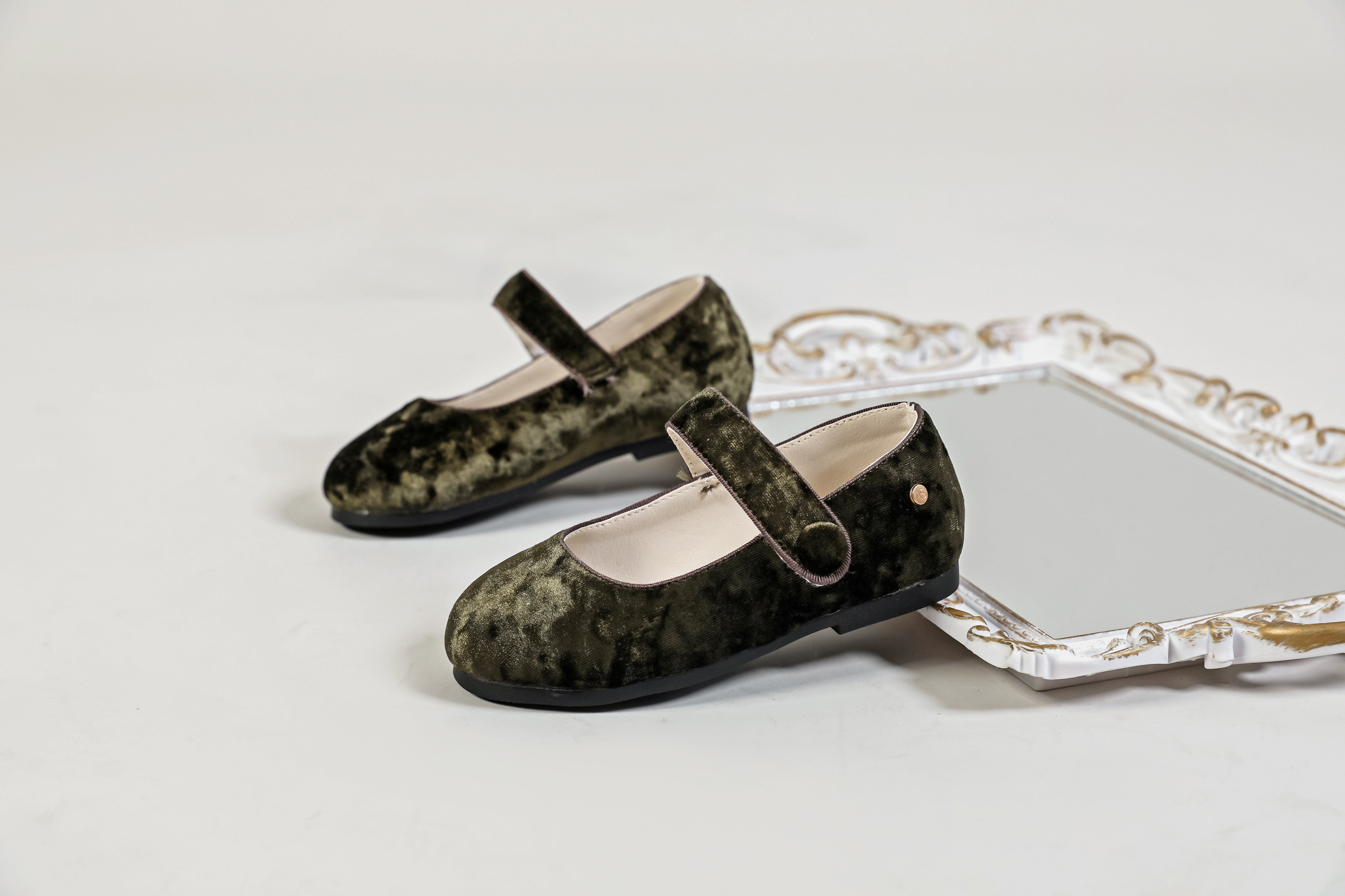 Mary Jane Shoes - Image 4