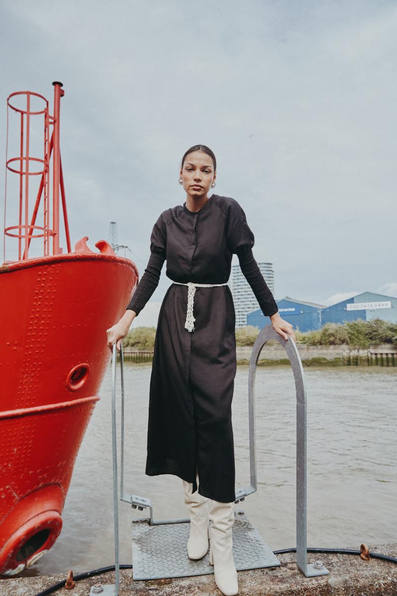 Ruched Linen Maxi - Image 3