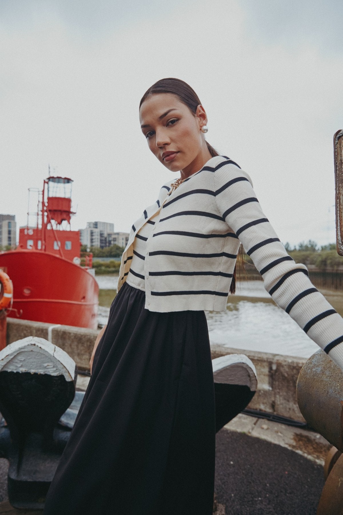 Sleeveles Jumper Dress and Knit Cardigan Cream - Image 3
