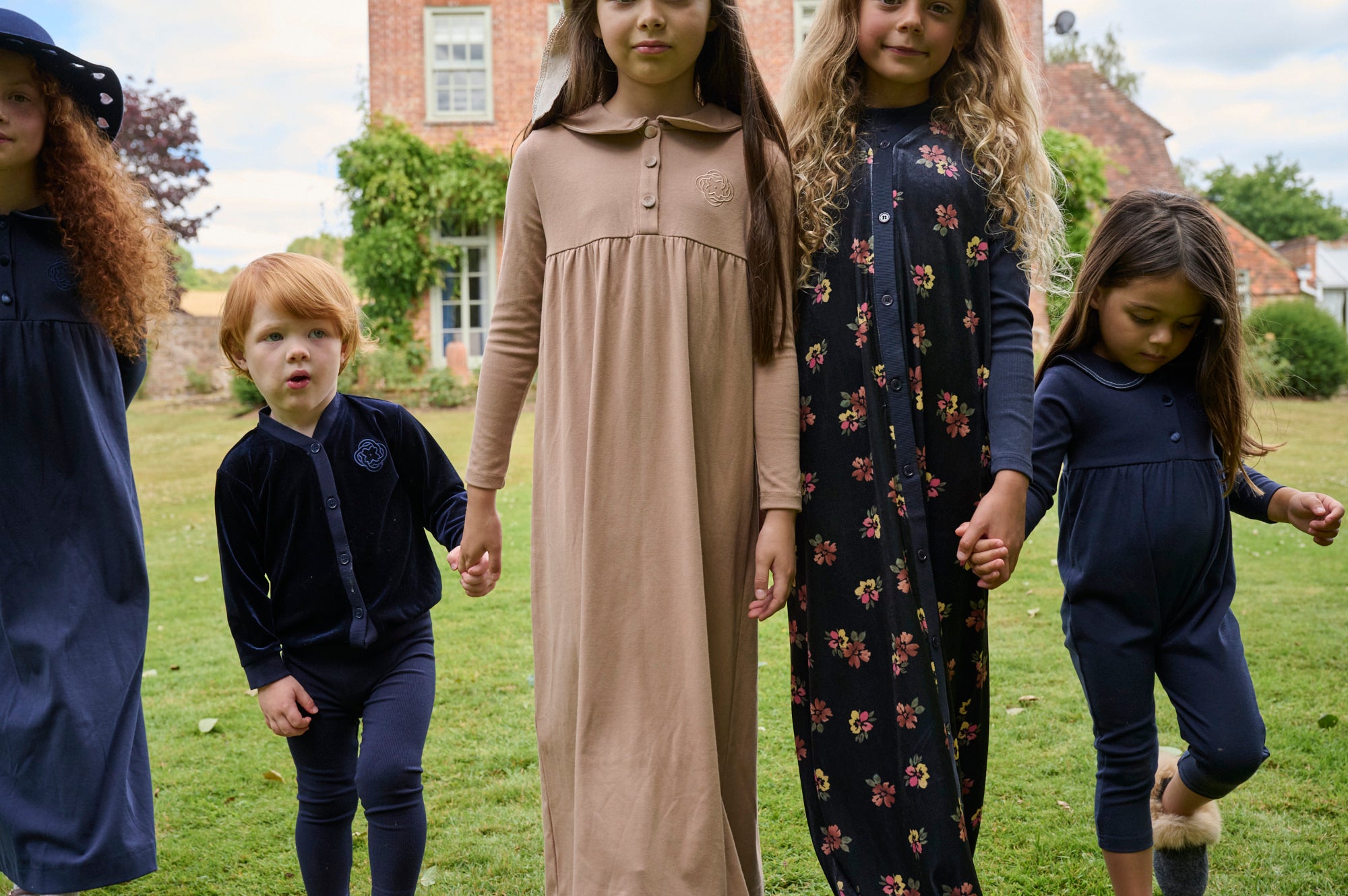 The Maxi Emblem Collection - Image 8
