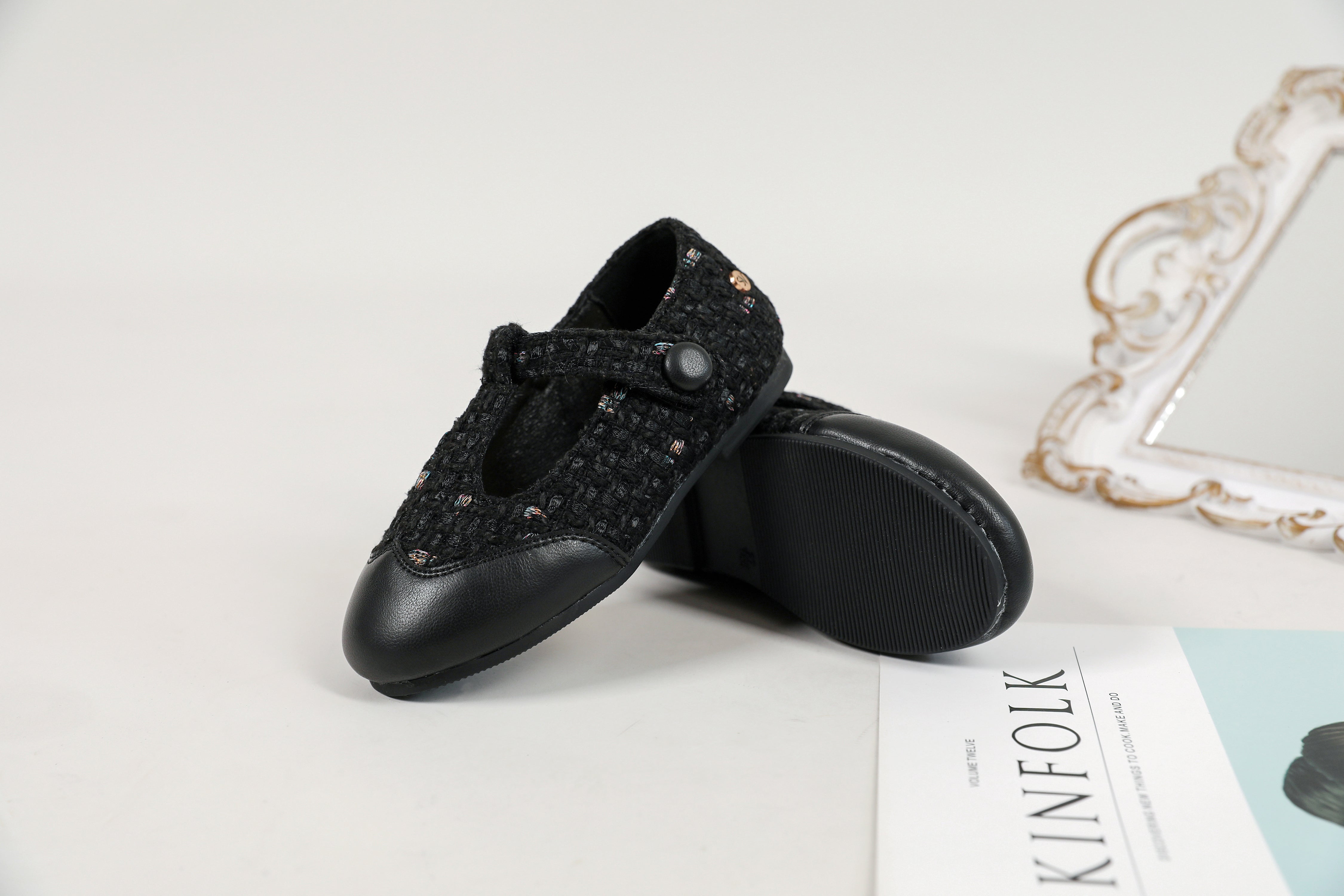 The Woven Shoes - Image 6